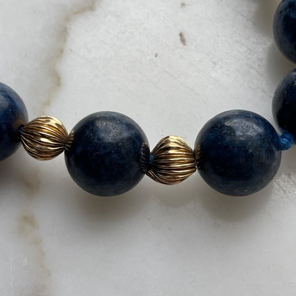14k Fluted Yellow Gold & Large (15mm) Blue Lapis Bead Vintage Estate Necklace - Picture 8 of 13